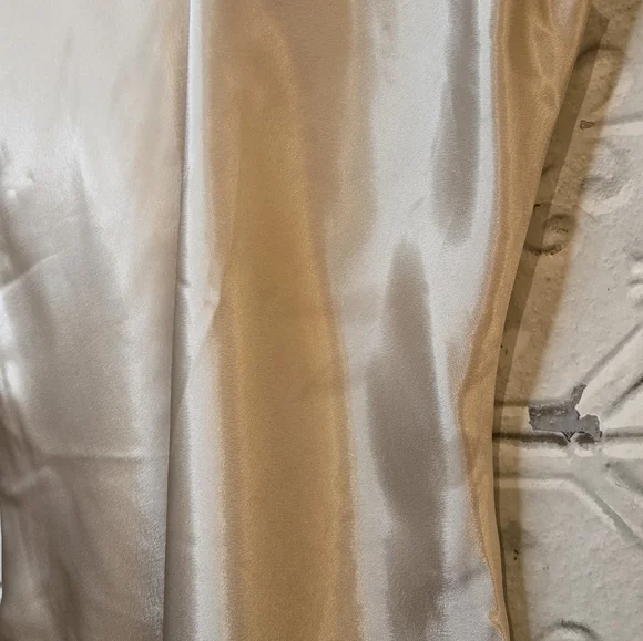 Vintage Orvis Sleeveless Satin Polyester Tank Top Champagne Gold Shade Size M - Picture 10 of 11